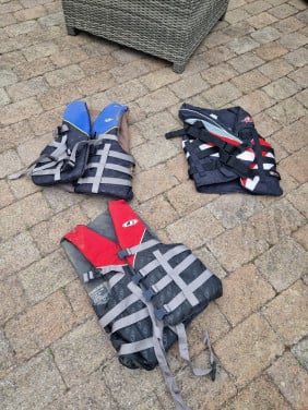 3 Zwemvesten te koop