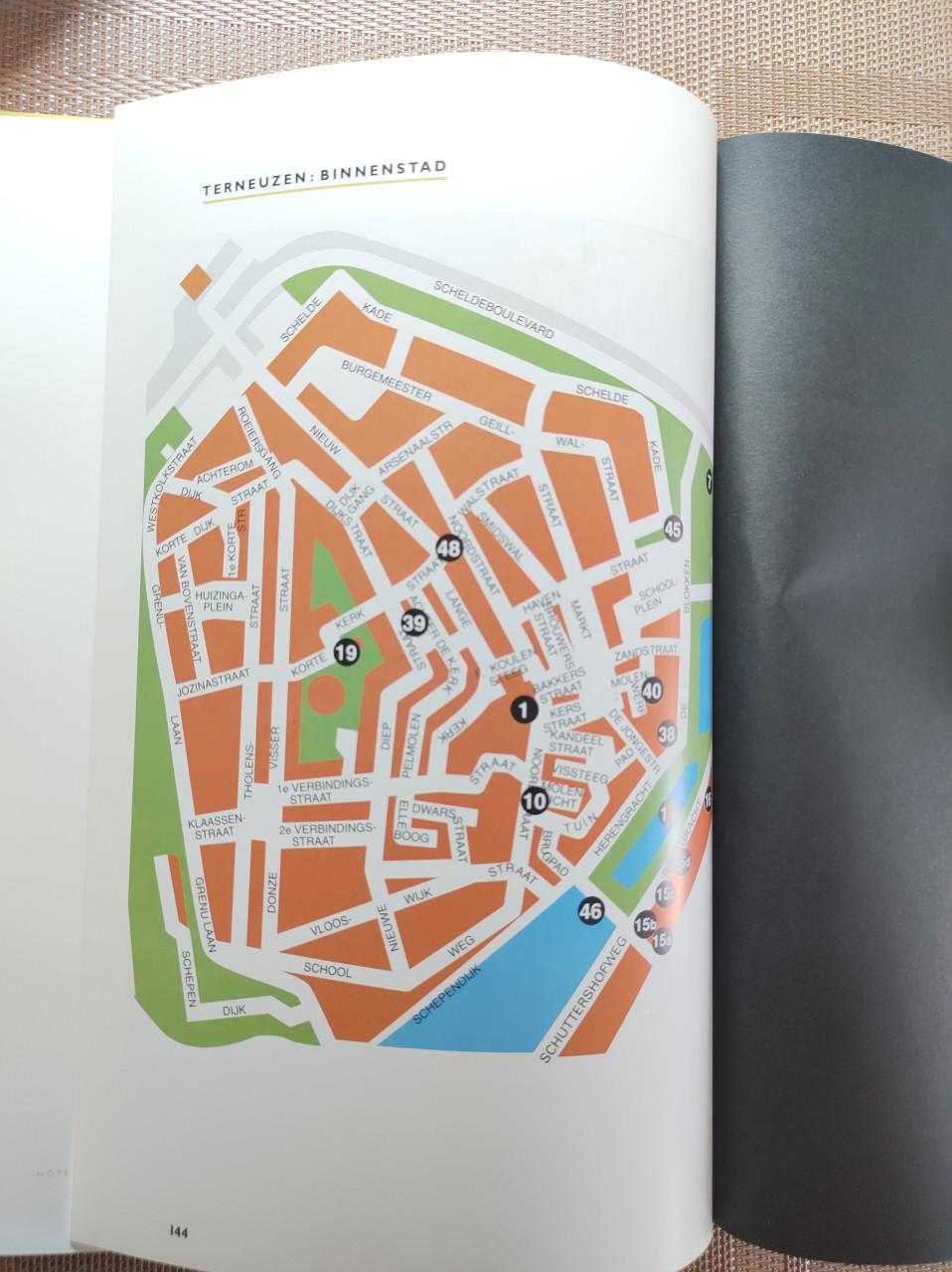 Terneuzen verbeeld je. Kunst in Terneuzen. Van Piet de Blaeij.