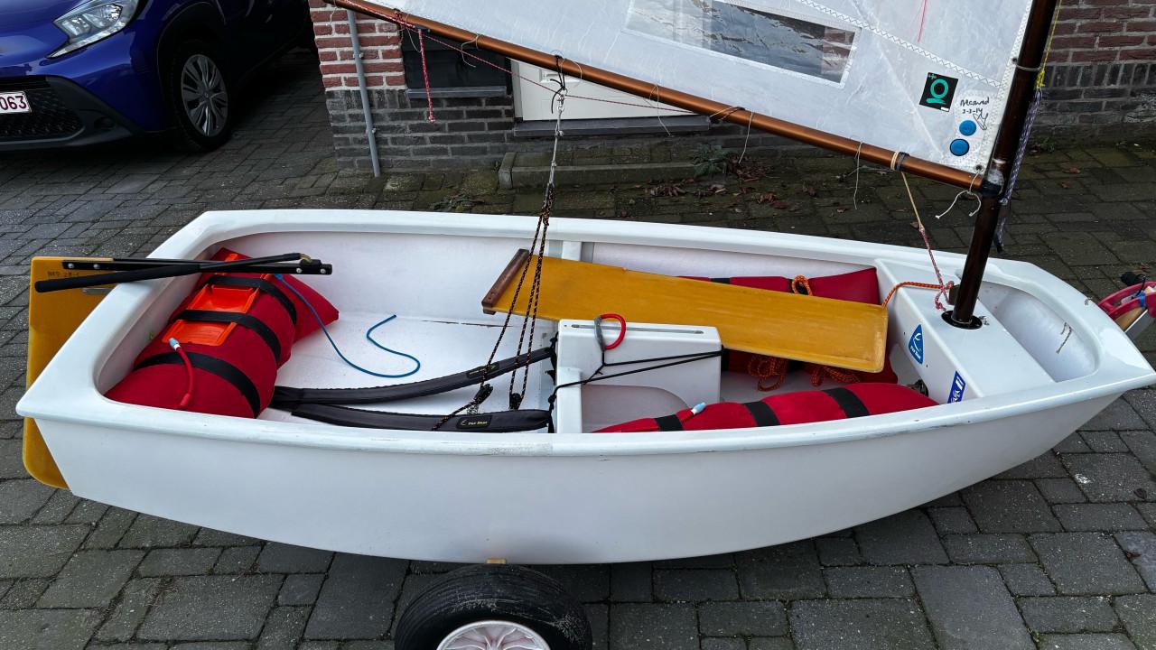 Wedstrijd Optimist met waltrailer + meetbrief