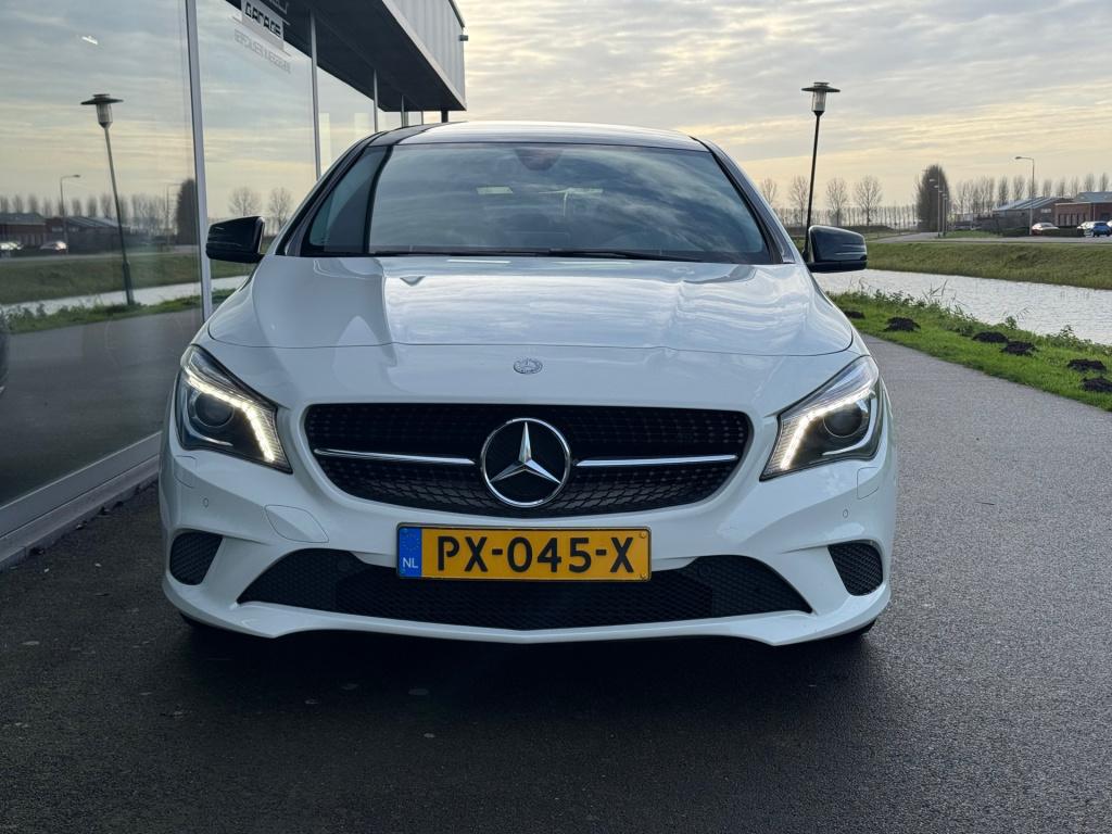 Mercedes-Benz Cla shooting brake 180 urban night-pakket automaat , panorama