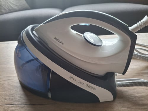 Strijkijzer met stoomgenerator compleet met strijkplank