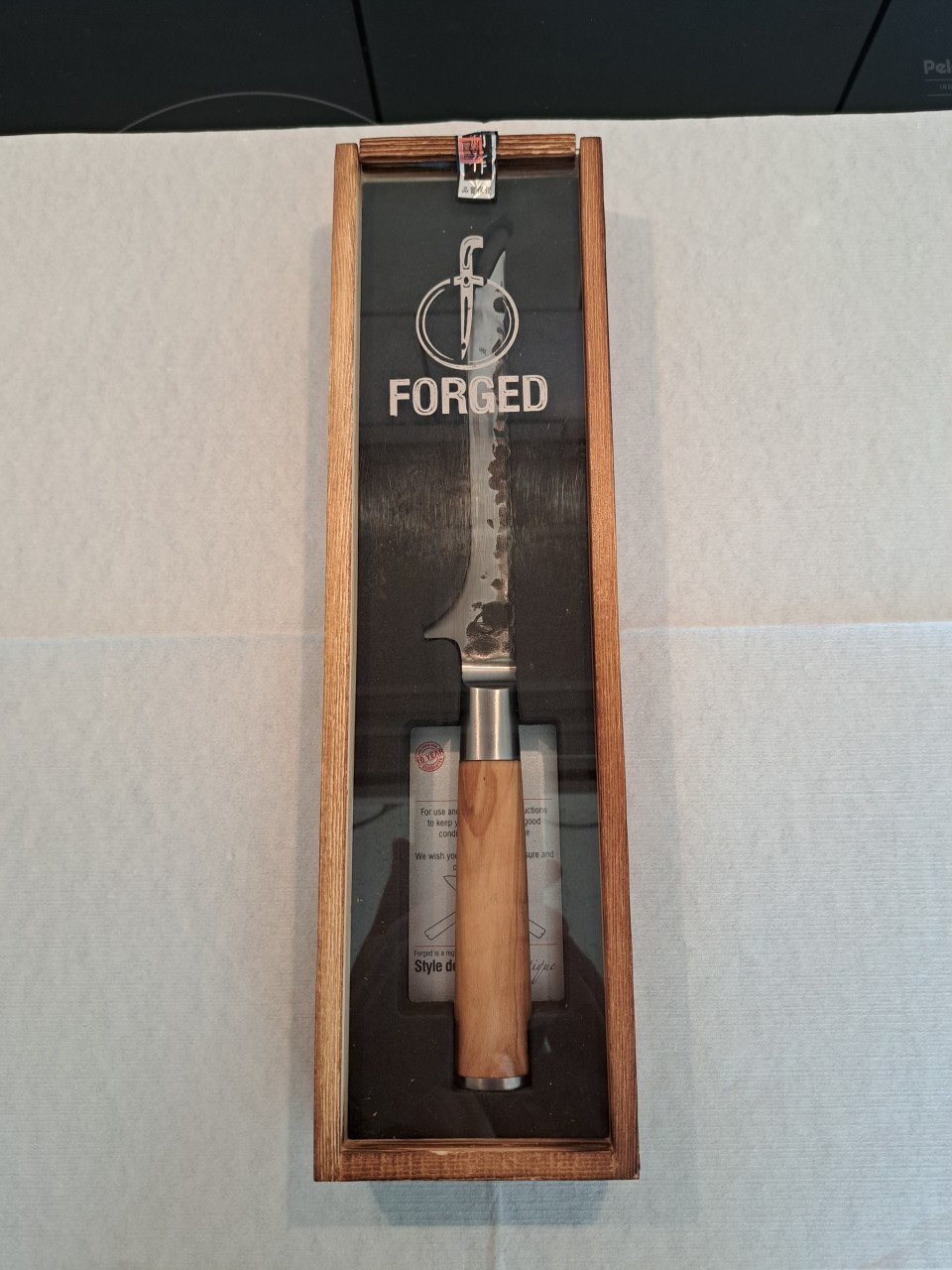 Forged boning knife - uitbeenmes