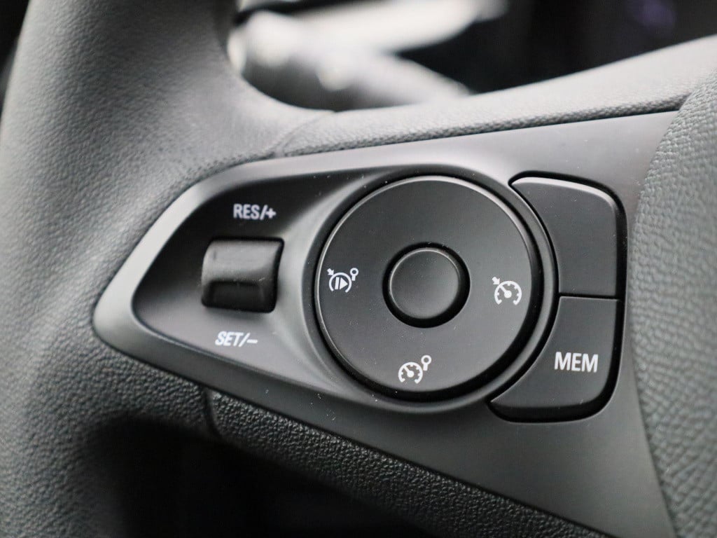 Opel Corsa 1.2 edition | navigatie | apple carplay / android auto | dab | a