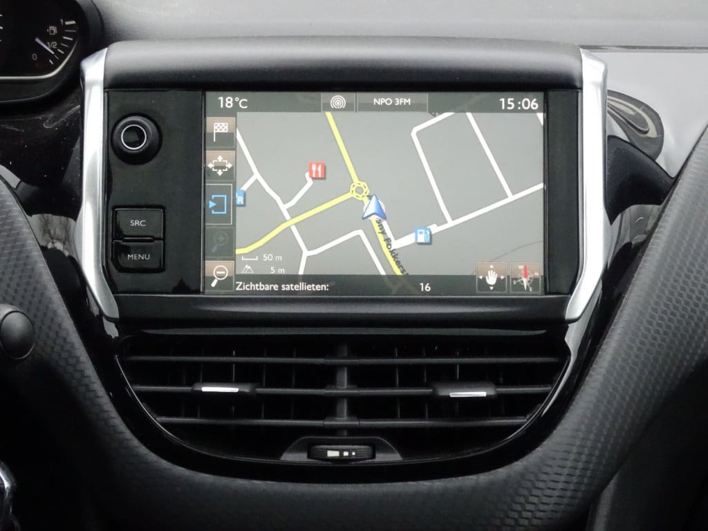 Peugeot 2008 1.2 puretech gt-line | pano | trekhaak | bluetooth | navi