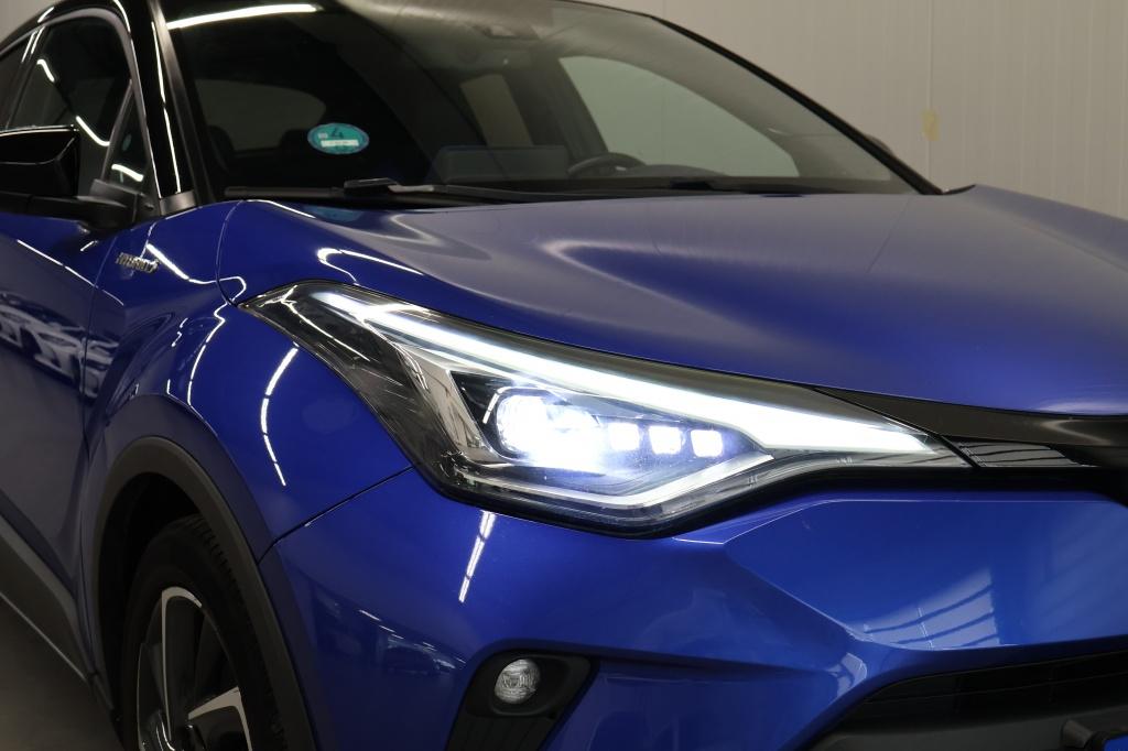 Toyota C-hr 2.0 hybrid bi-tone