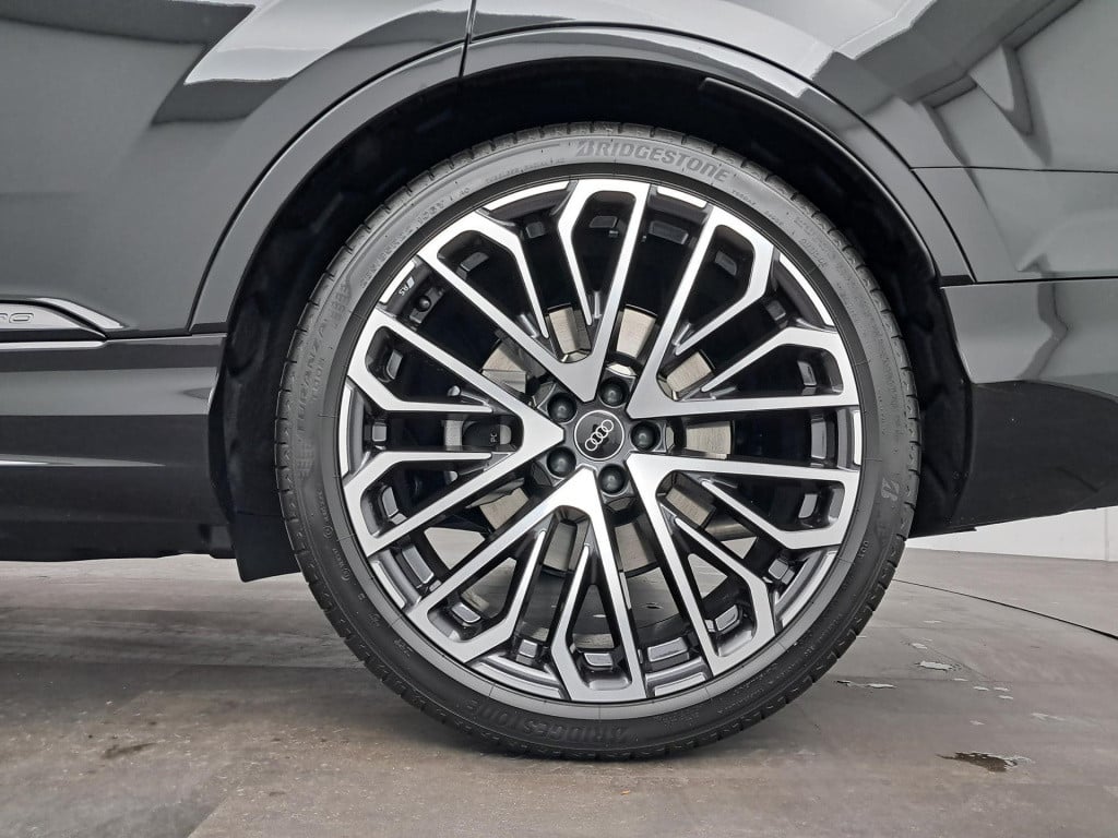 Audi Q7 pro line s 55 tfsi e 290 kw / 394 pk suv 8 versn.