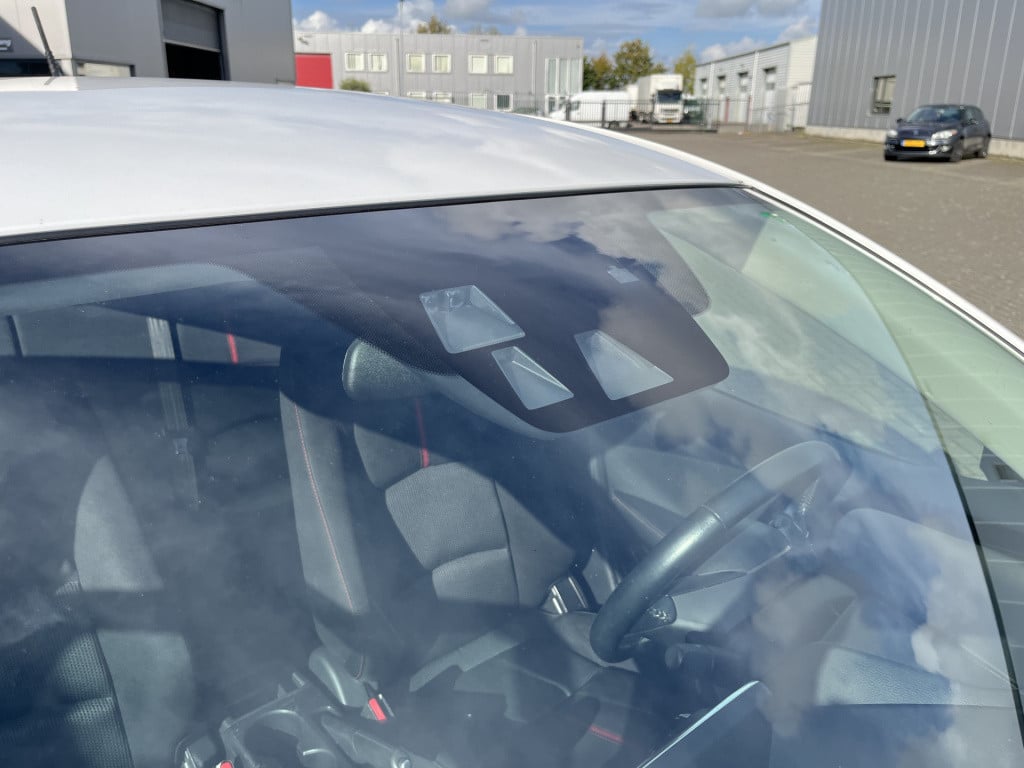 Mazda 2 1.5 skyactiv-g90 - 5 gs navi cruise stoelverw