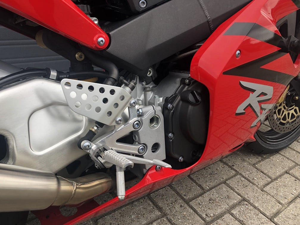 Honda CBR954RR Fireblade uit 2004 met 30km, diverse extra's, rijklaar €4000