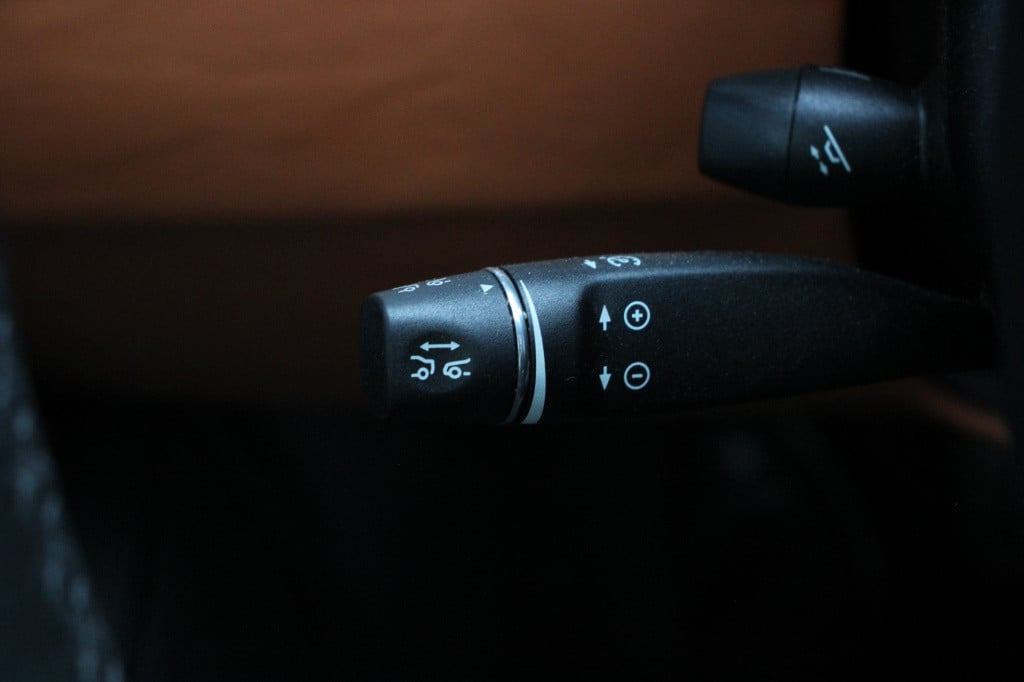 Tesla Model S 90d base 422pk | panoramdak | luchtvering | autopilot