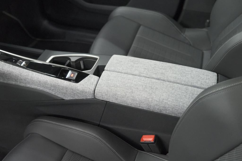 Peugeot 5008 1.2 hybrid 136 gt 7p | adaptieve cruise control | camera | ele