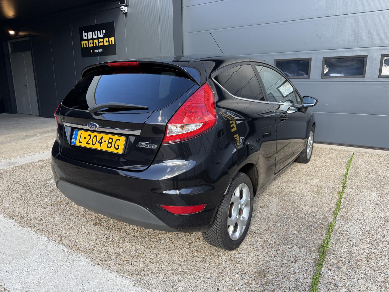 Ford Fiësta 1.4 71KW Trend 3DR 2009 Zwart Airco Apk Keyless