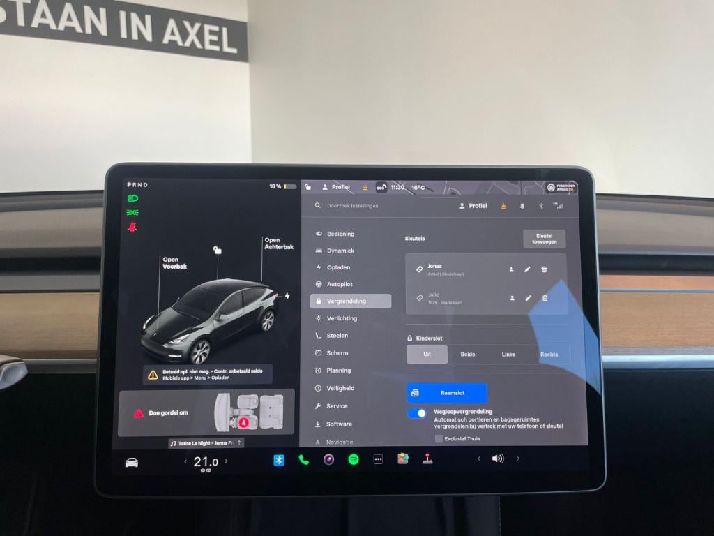 Tesla Model Y long range awd 75 kwh
