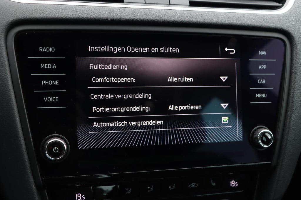 Skoda Octavia combi 1.0 tsi 115pk business edition plus