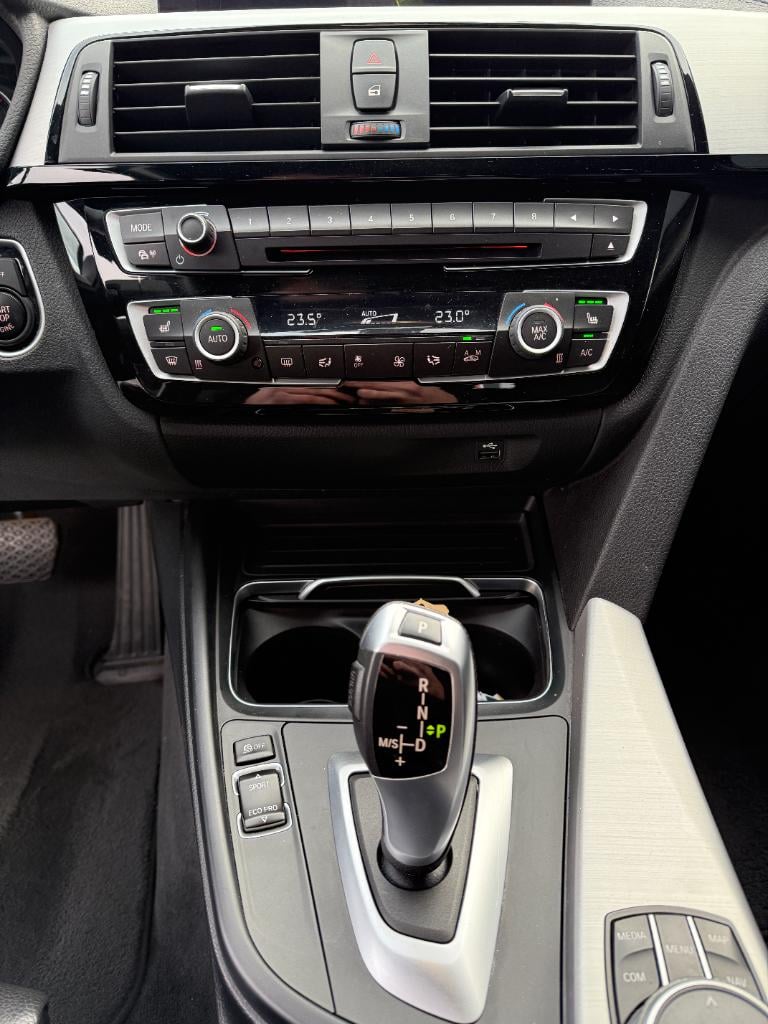 BMW 3-serie 318i touring - m sport - corporate lease