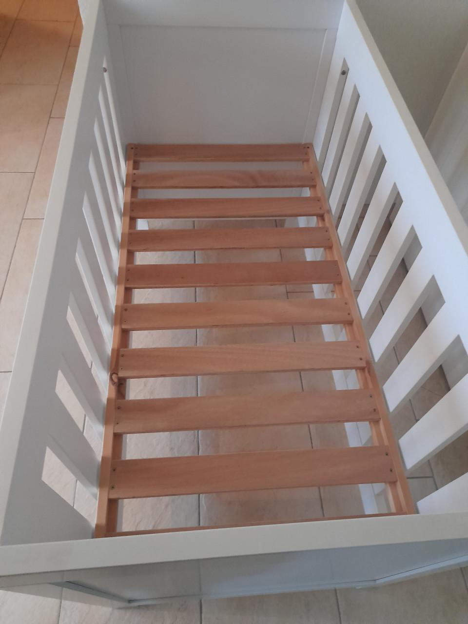 TWF Ledikantje (in goede nette staat )