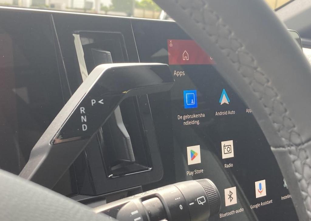 Renault Megane E-tech comfort range techno 60 kwh - demo / pack winter tech