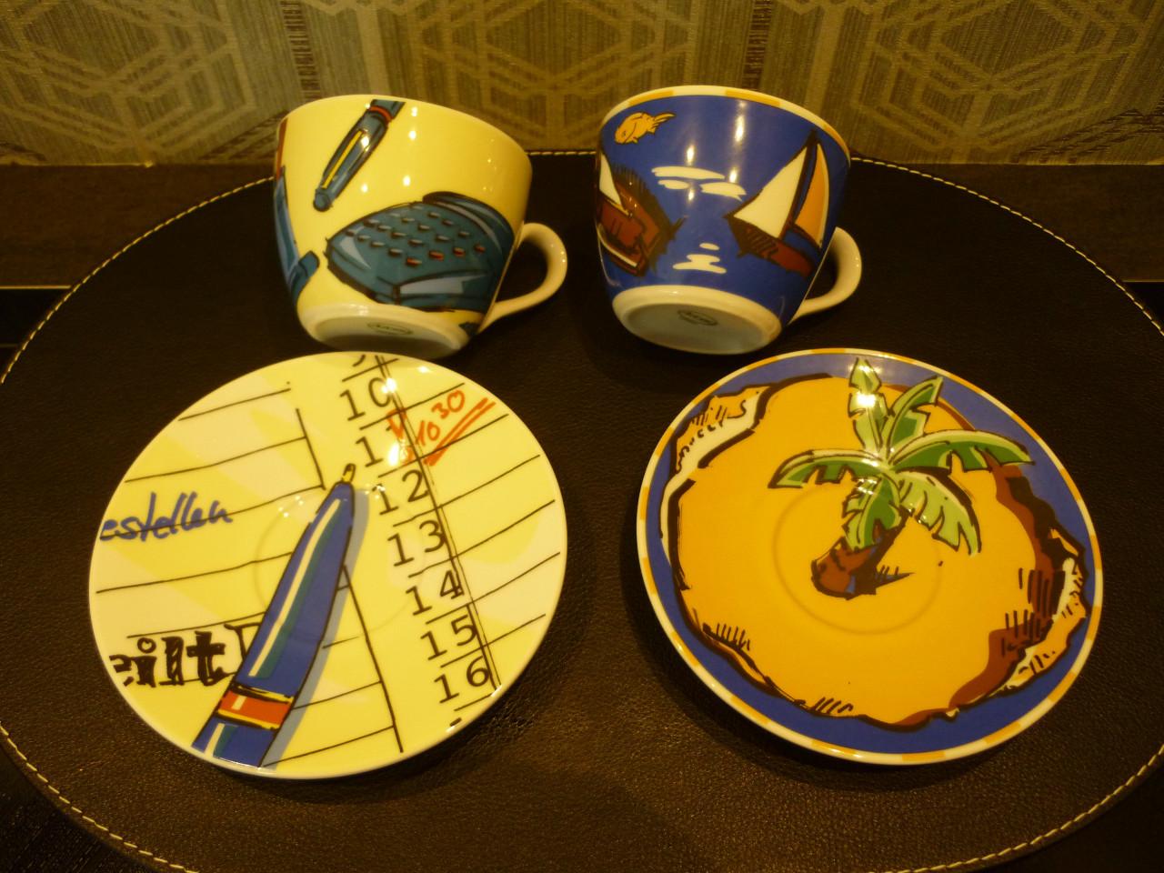Set van 2 kop en schotel Arzberg Kunst Collectie