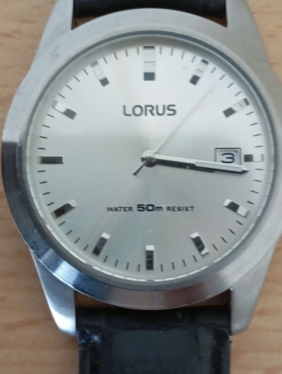 Twee horloges: Lorus vd57-x088 en Lorus vx42 – x240