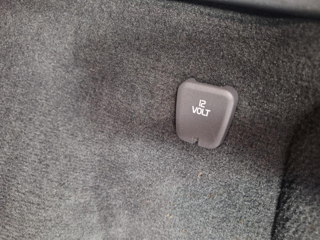 Volvo V50 1.8 momentum | trekhaak | airco | cruise control