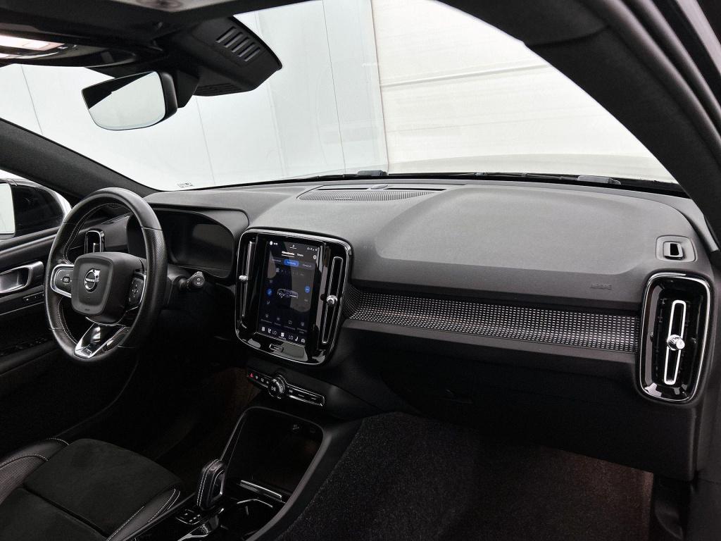 Volvo XC40 recharge p8 awd r-design | panoramadak | trekhaak | harman kardo