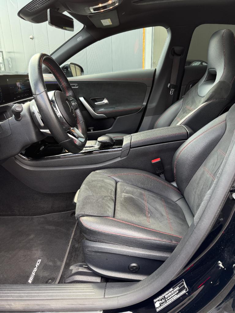 Mercedes-Benz Cla 250 e amg premium plus night - full option