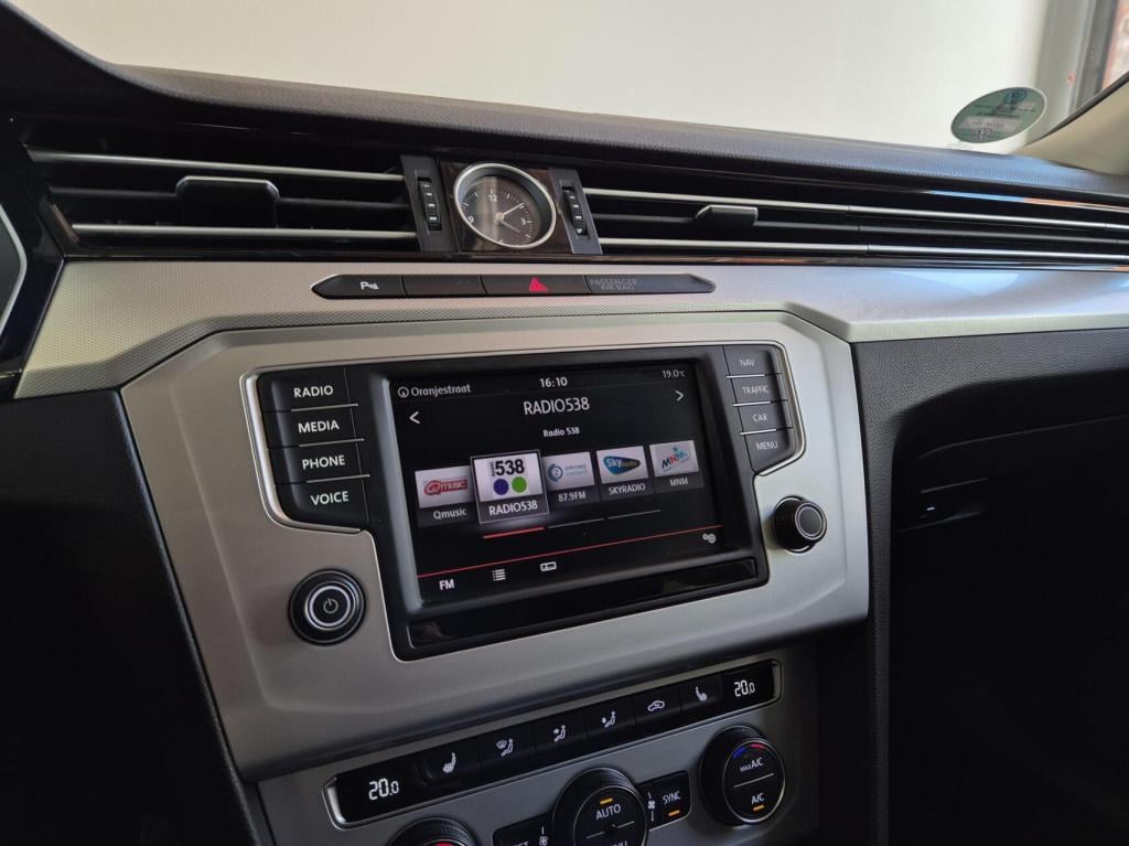 Volkswagen Passat variant 1.4 tsi comfortline / distributieriem vervangen