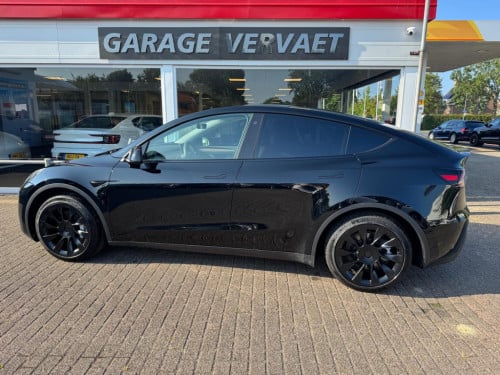 Tesla Model Y long range awd 75 kwh