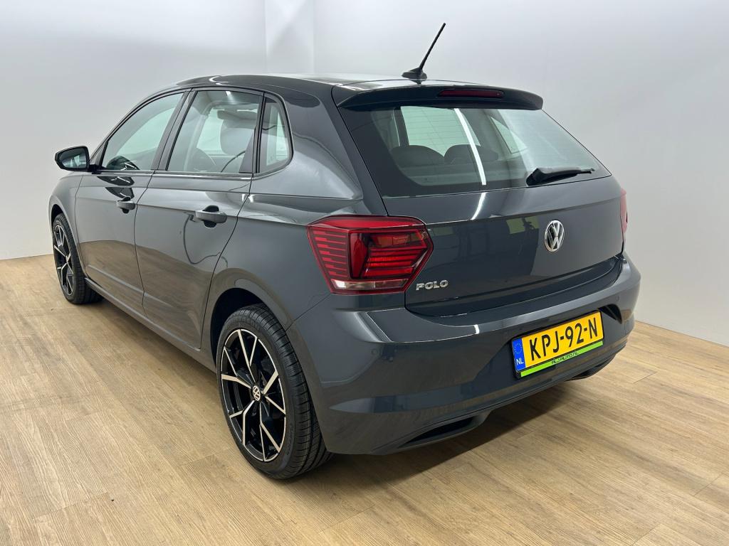 Volkswagen Polo occasion 1.0 mpi trendline | grijs | tweedehands volkswagen