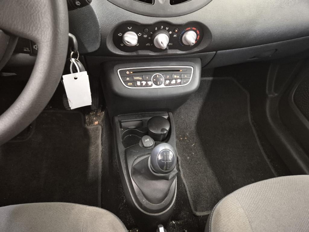 Renault Twingo 1.2-2011-km.189345-Airco-stuurbekr-l.m velgen-el.ramen-2600,