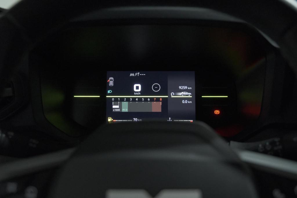 Dacia Duster mild hybrid 130 expression | camera | stoelverwarming | apple 
