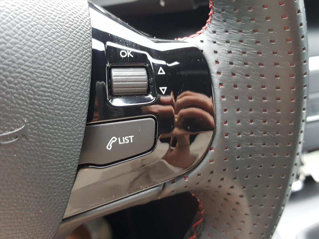 Peugeot 308 gt 1.6 turbo-205pk navi | full-led | alcantara/leer | trekhaak 