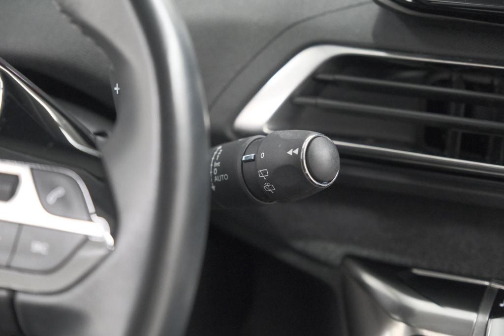 Peugeot 3008 puretech 130 eat8 allure | camera | adaptieve cruise control |