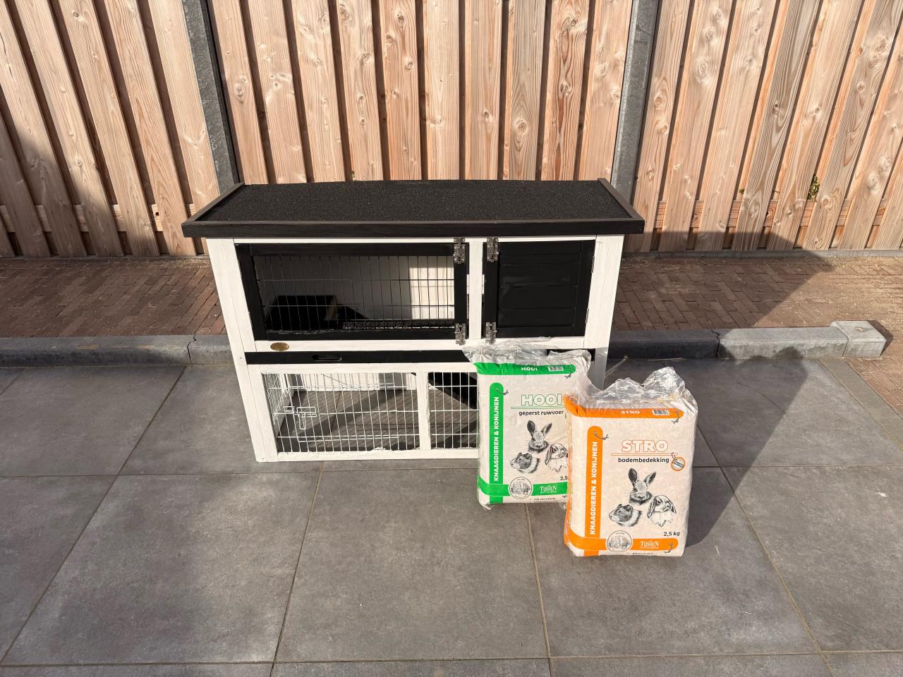 Konijnenhok+ benodigdheden