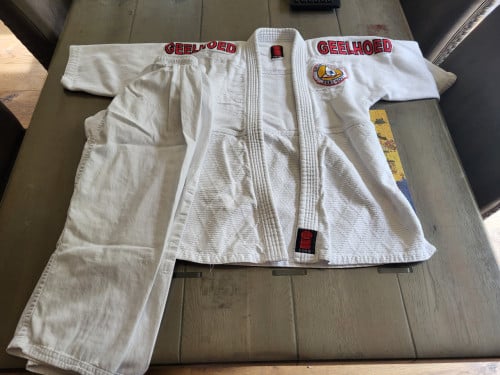 Judopak Geelhoed maat 150
