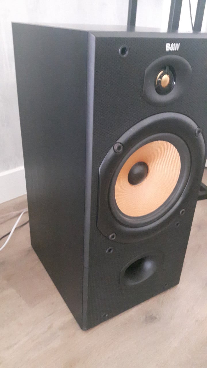 Luidspeakers B&W DM602