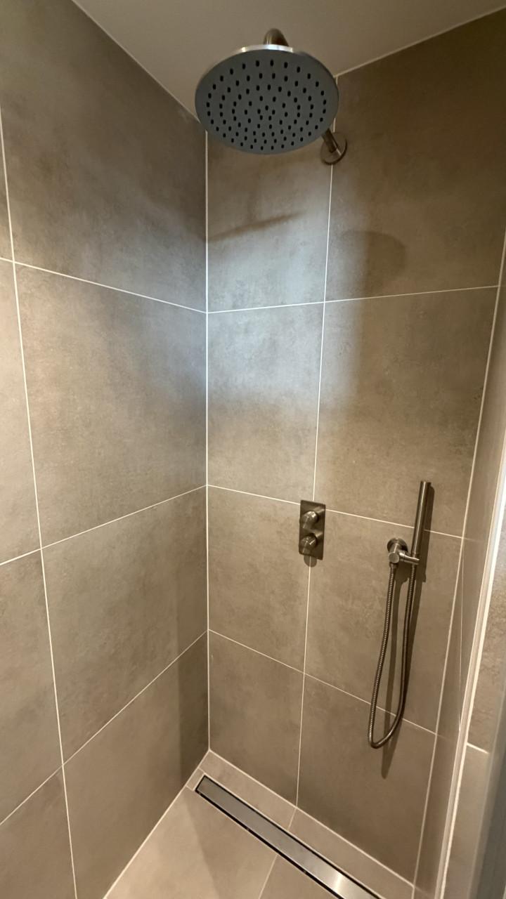 Badkamer renovatie en toilet renovatie