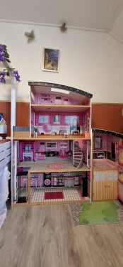 Barbiehuis poppenhuis
