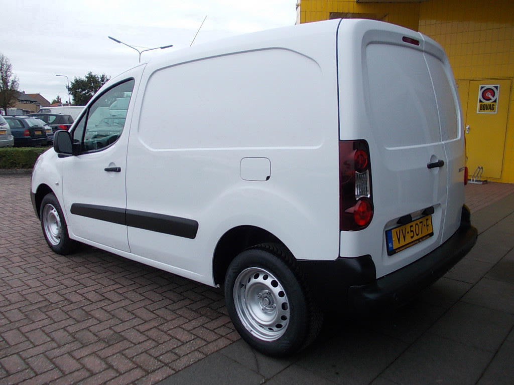 Peugeot Partner 1.6 hdi airco, cruise contr., pdc, schuifdeur