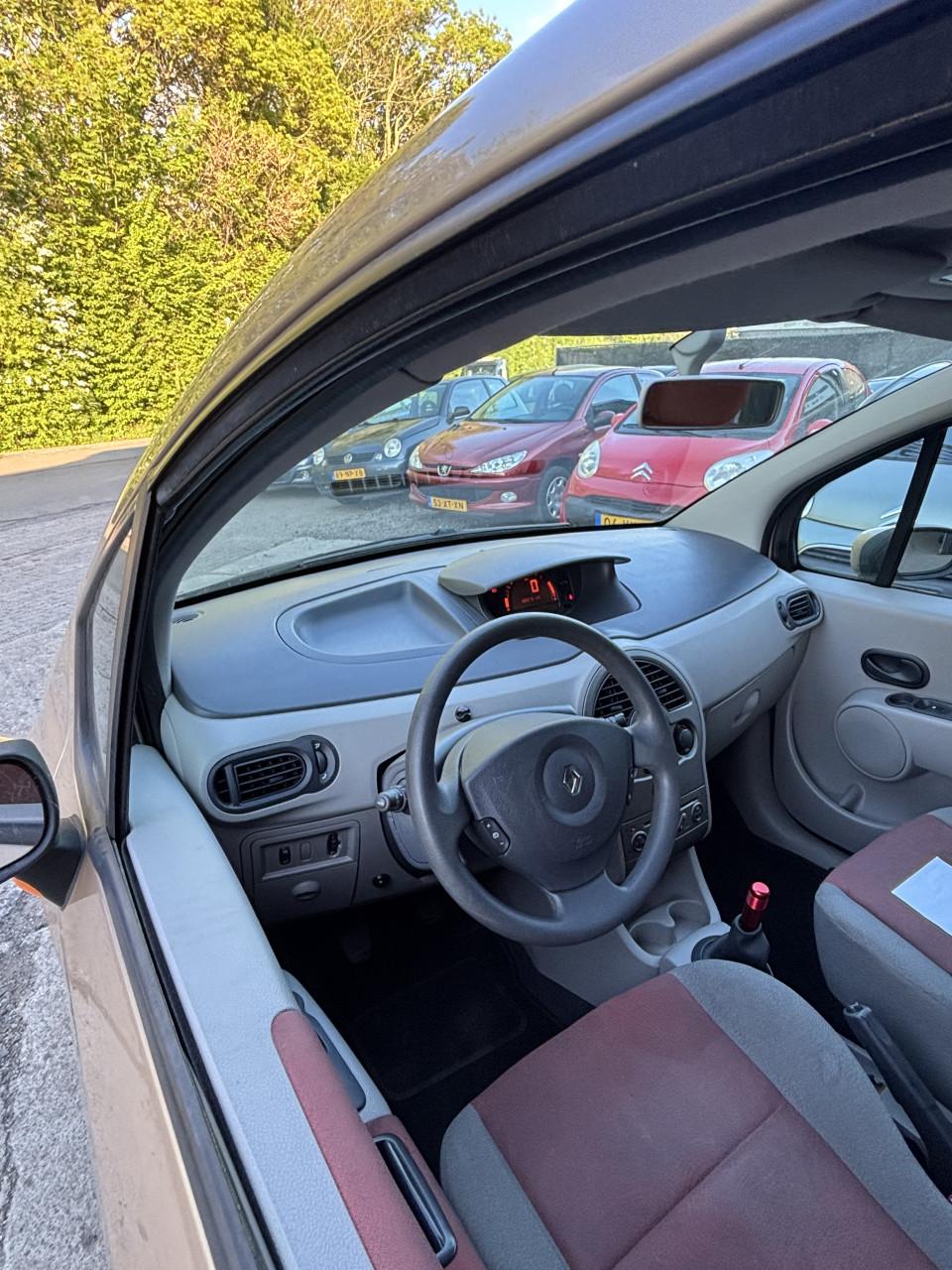 Renault modus jaar apk!