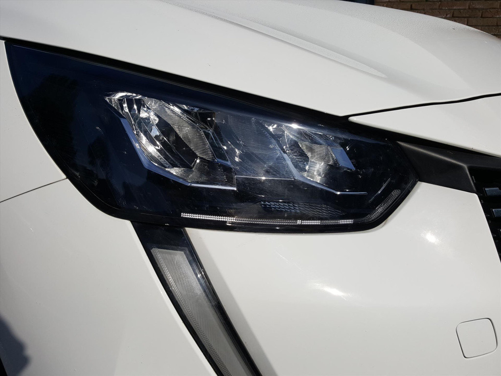 Peugeot 208 allure 1.2 pt-100pk navigatie | apple carplay & android auto | 