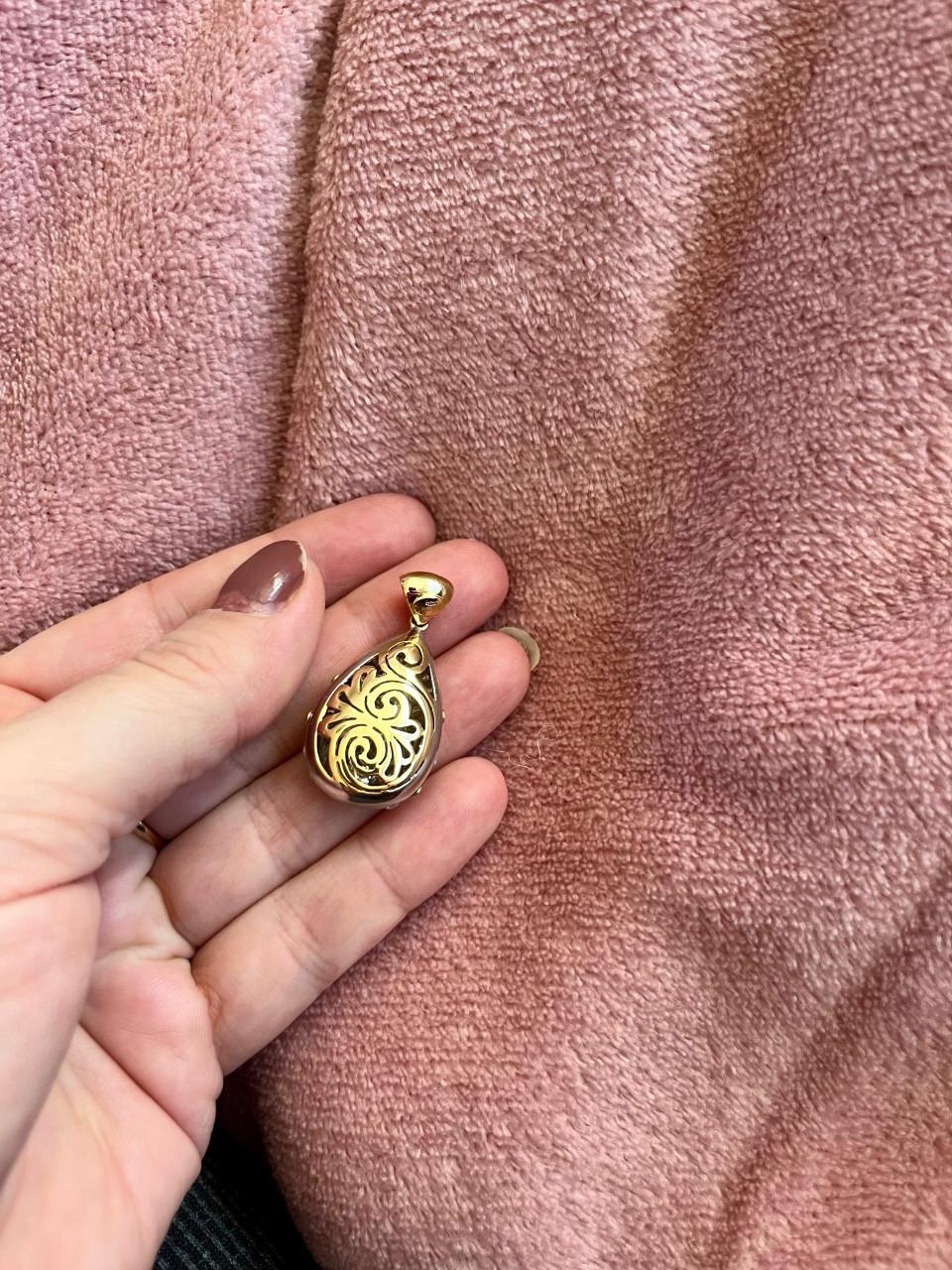 Prachtig 18 karaat gouden hanger met zirkonias en parel