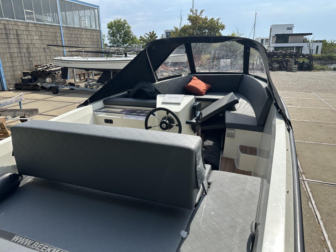 Tender - Namare 560 - Rebel - Suzuki 20 pk - Trailer
