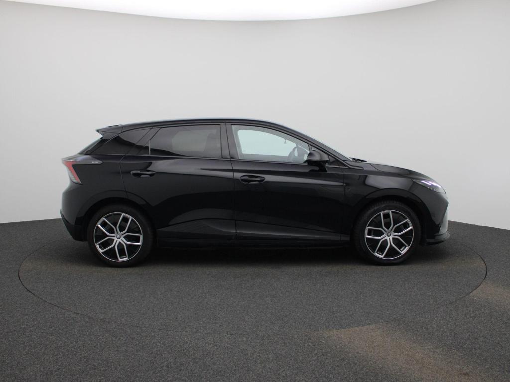 MG Mg4 long range 64kwh luxury | navi | led koplampen | 360 camera | stoelv