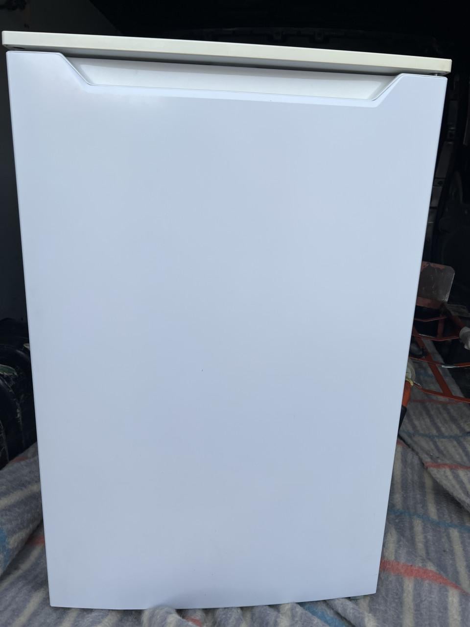 A++ klasse tafelmodel Vriezer 85x55 cm. Inhoud vrieskast 82 liter