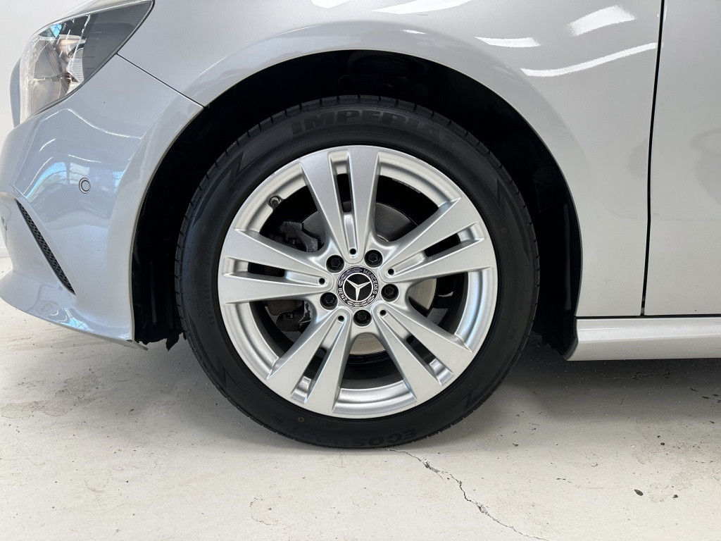 Mercedes-Benz A-Klasse 200 ambition | 163pk | stoelverwarming | climate con