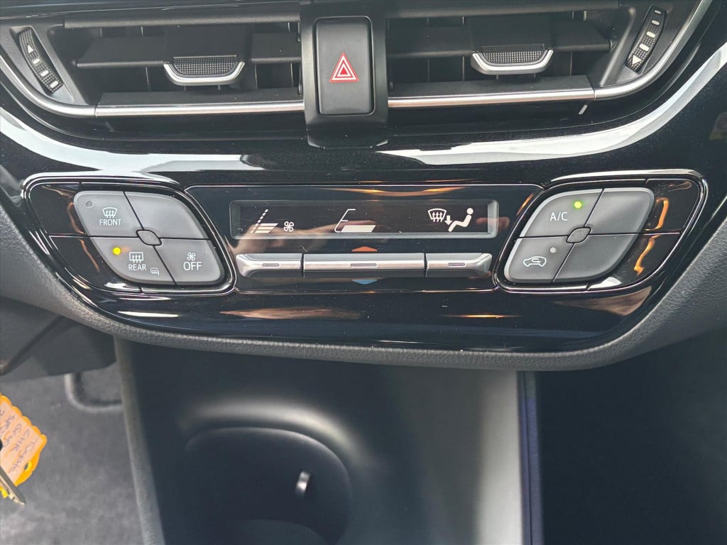 Toyota C-hr 1.2 116pk comfort| airco| adapt.cruise|lane assist| rijklaar in