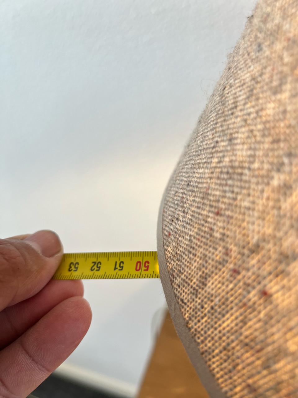 Decoratieve tafellamp met betonnen voet