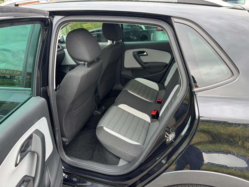 Volkswagen Polo 1.2 tsi cross , cruise control