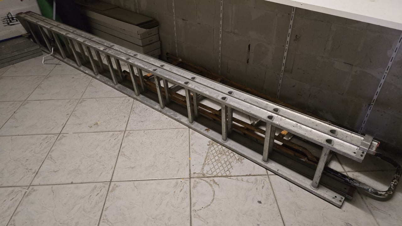 Aluminium ladder met 24 sporten