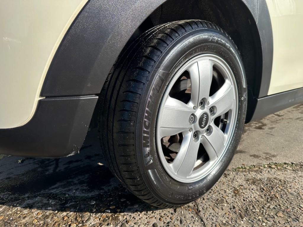 Mini 5-deurs cooper 1.5 136pk